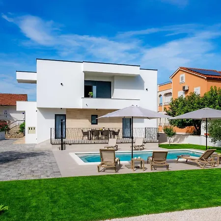 Rocco Villa Srima
