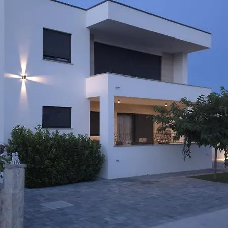 Rocco Villa Srima
