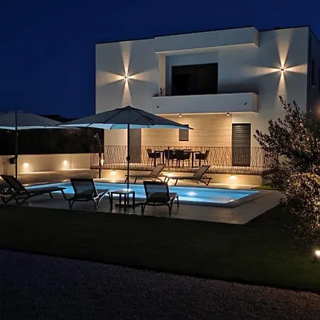 Rocco Villa